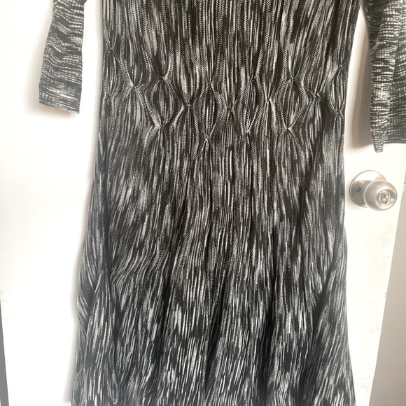 Torrid Scoop Neck Marble Flare Dress - Size 2X - Picture 10 of 16